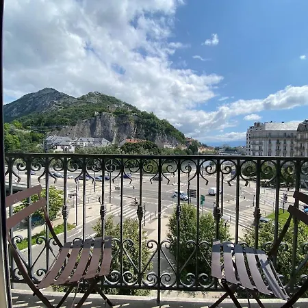 Le Telepherique, Vue Bastille, 6 Pers, 300 M Gare Grenoble Exterior photo